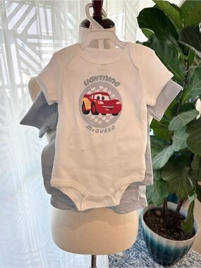 NWT Disney Cars Baby Clothing Set - 3 pieces Size 6-9 Months